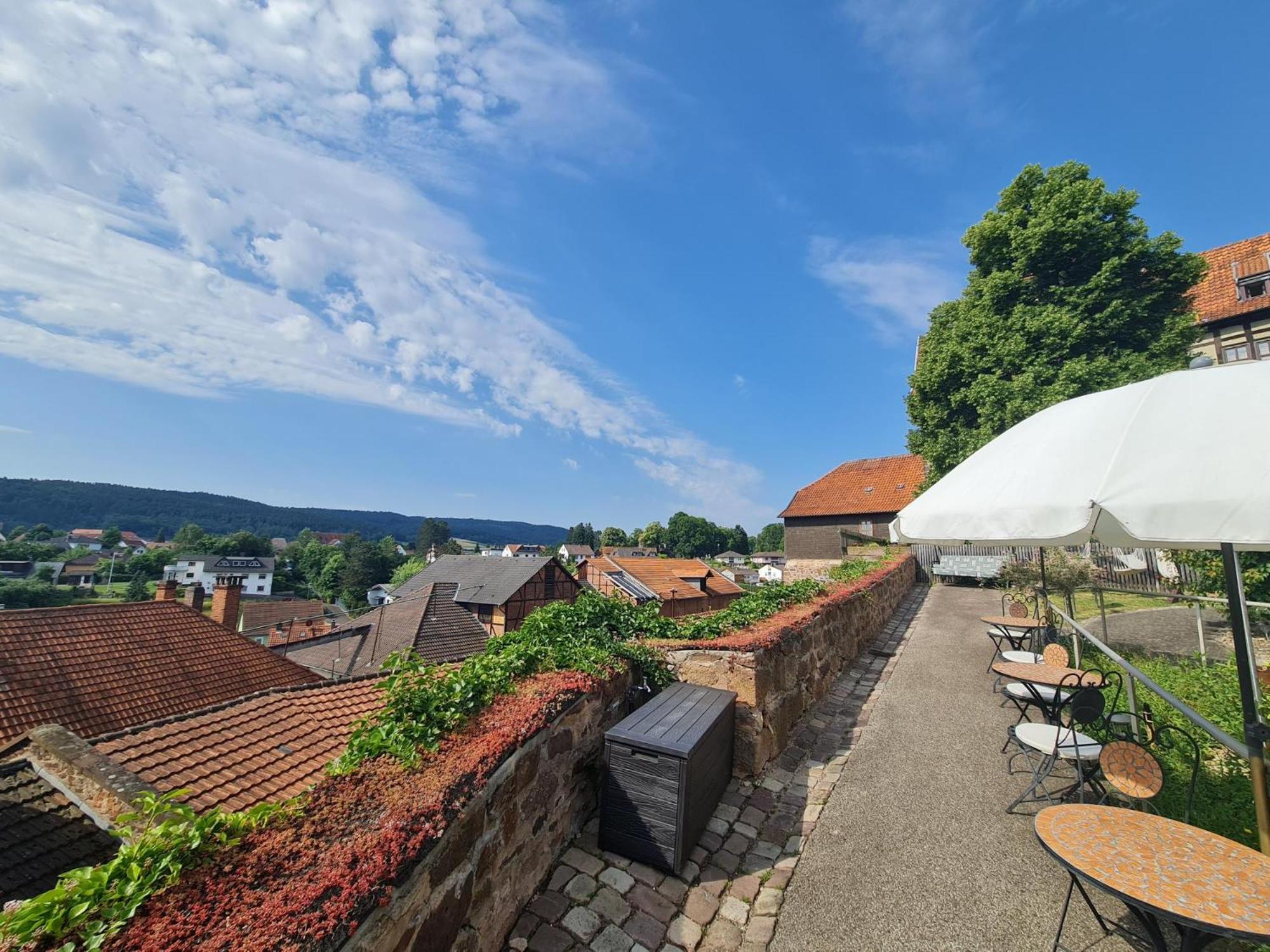 Hotel & Cafe Schachtenburg Schlitz Eksteriør bilde