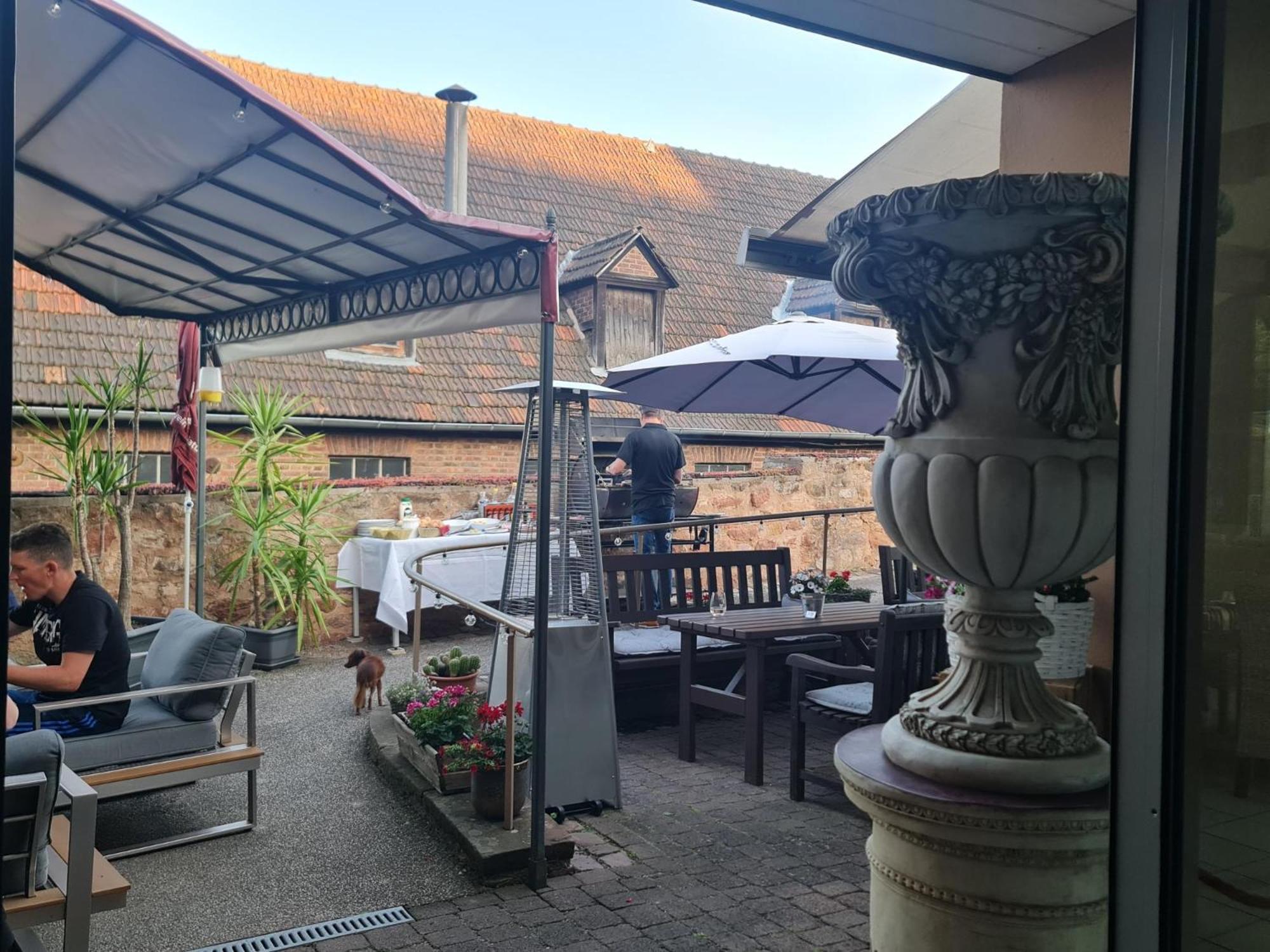 Hotel & Cafe Schachtenburg Schlitz Eksteriør bilde